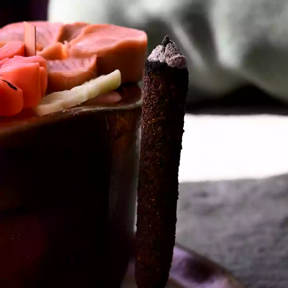 Bronz Büst Tasarım Mum ve Tütsülük Seti - Görsel 7